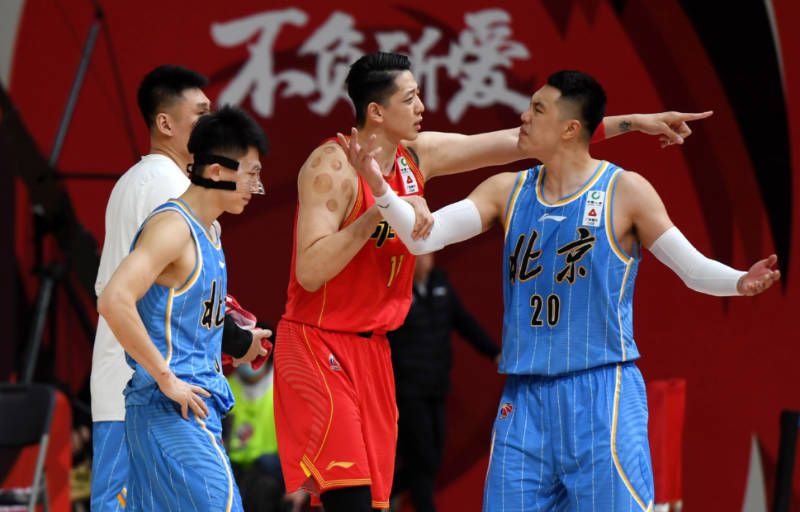 佟丽娅讲述词：大家好，我是佟丽娅。