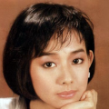 见面会上，岩井俊二首次透露，《烟花》是他所有作品中的最爱：“拍别的电影可能是为了工作，而《烟花》拍的是我自己 《烟花》确认引进望年内上映 岩井俊二原作改编 2017-11-02 近日，国内确认引进今年日本夏日档热门动画电影《烟花》。
