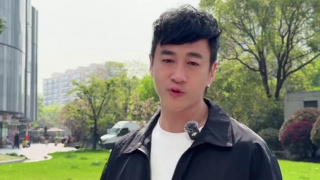 二人近日被拍到一起在伦敦西区观看乔纳森·贝利主演的话剧《理查二世》首演。